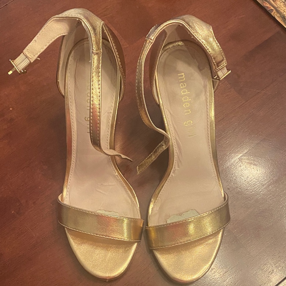 Madden Girl Metallic rose Gold Heels